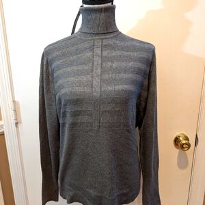 NWT. AUGUST SILK turtle neck medium gray heather colored sweater.